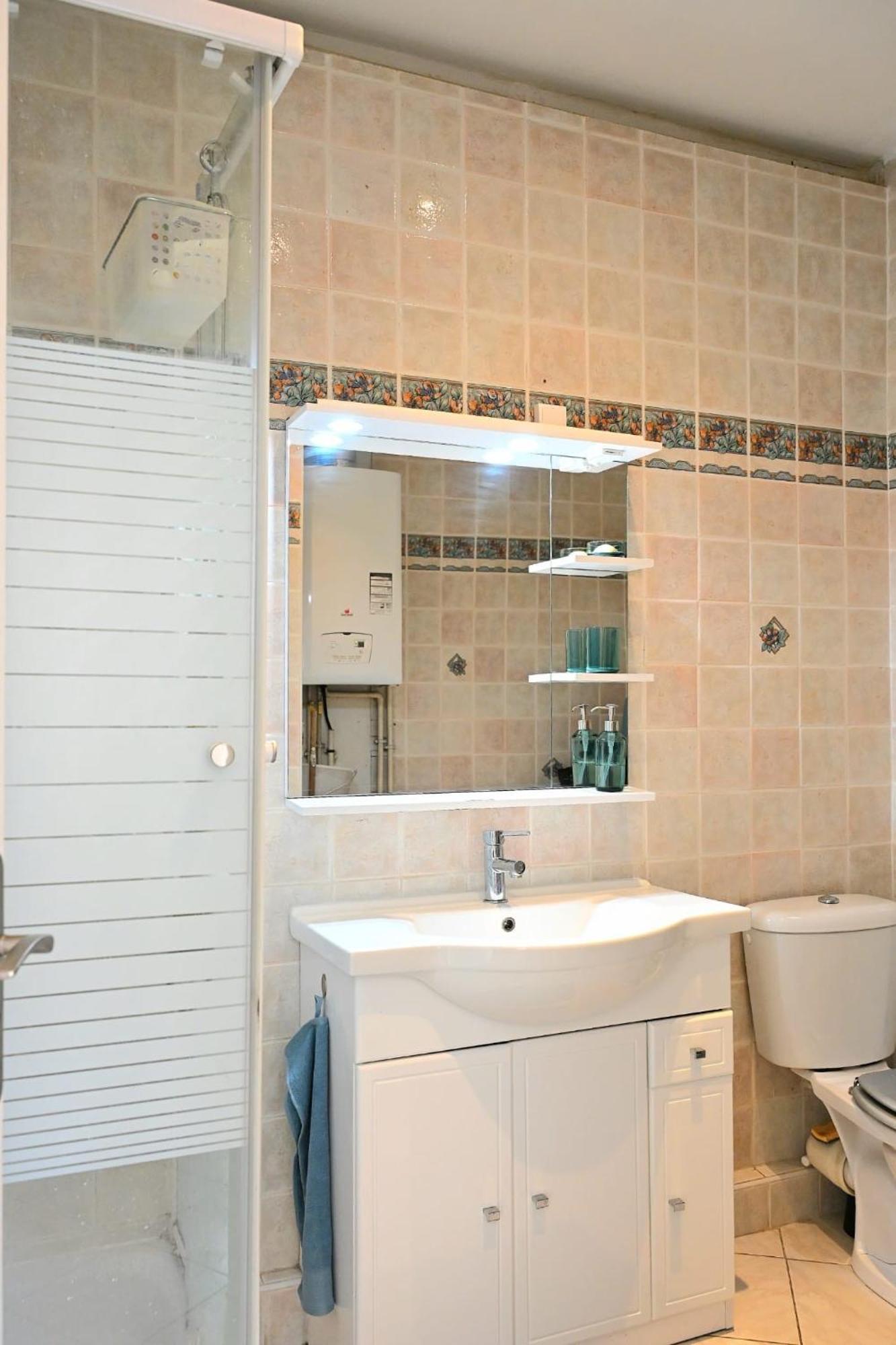 The Seaside Serenity - Calm & Charming Bay View Flat - Heart Of Villefranche المظهر الخارجي الصورة